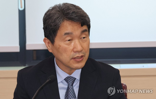  Acting president says upcoming APEC summit a chance to boost Republic of Korea’s nat’l credibility
